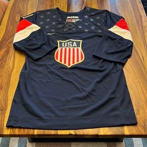 U.S. Olympic hockey team jersey - men’s size small